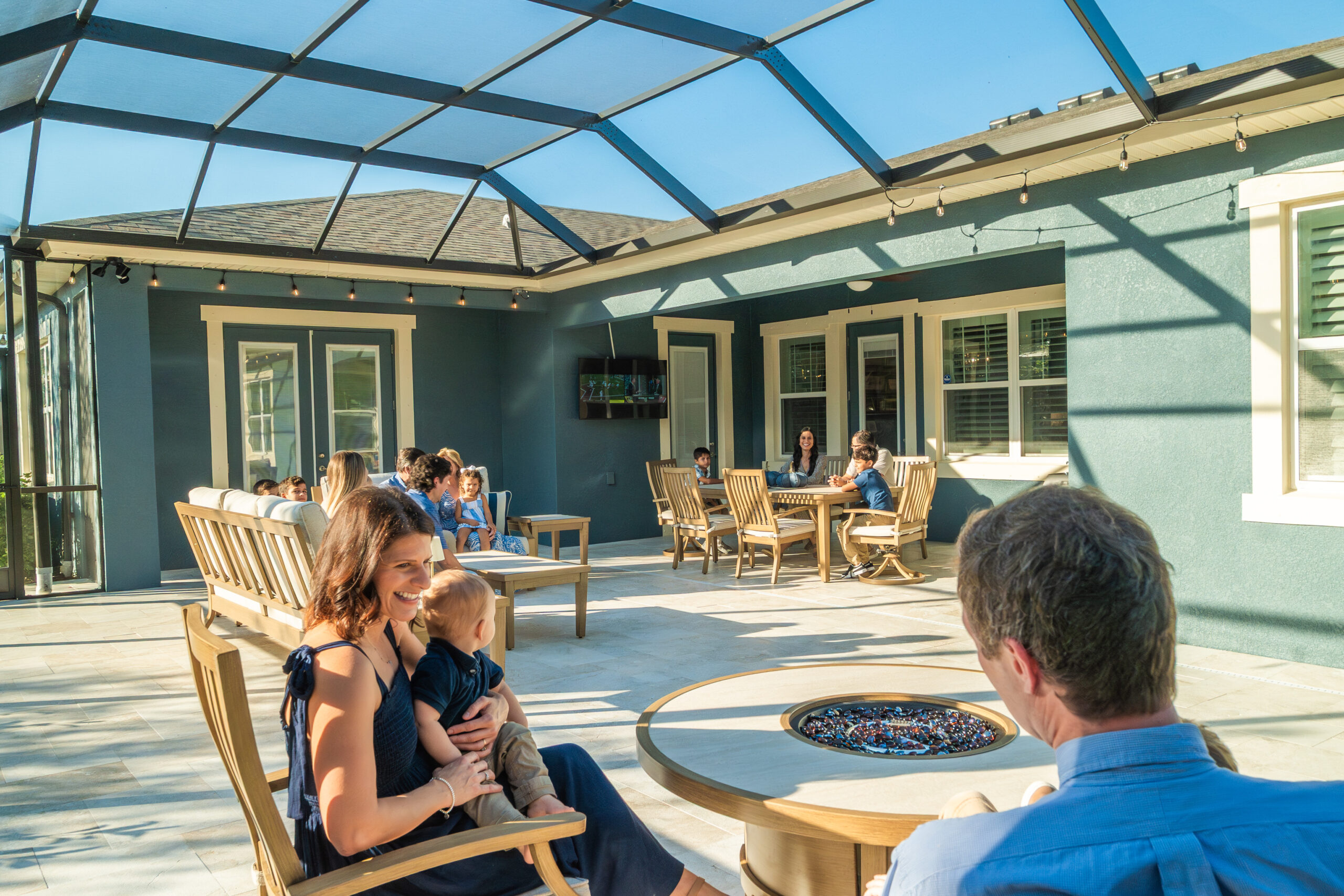 Screen Enclosure Roof Types in Tampa, Florida: A Complete Homeowner Guide